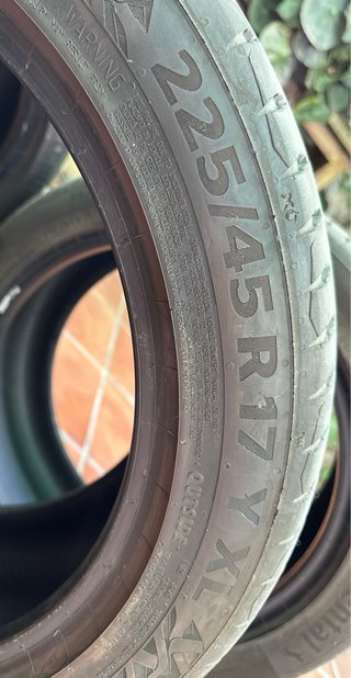 Neumático 225/45 R17