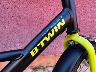 Bicicleta Infantil Dark Hero 500