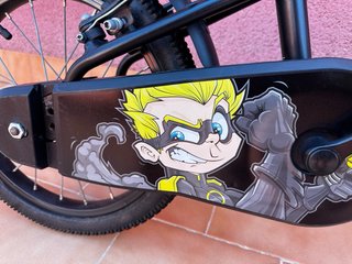 Bicicleta Infantil Dark Hero 500
