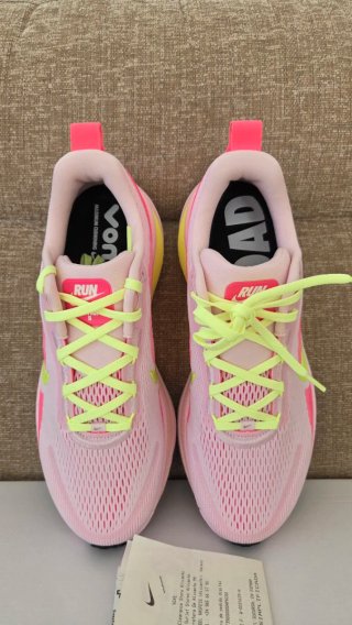 Nike Vomero 18 NBY Talla 43