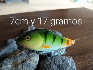 Lote 9 señuelos de pesca