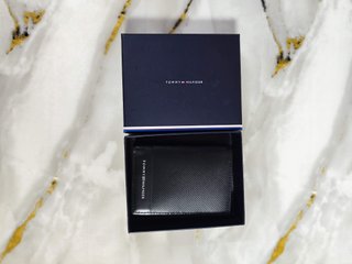Cartera Tommy Hilfiger Piel Negra Hombre Nueva