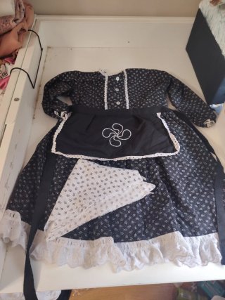 Traje de caserita tradicional