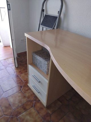 Escritorio grande 150cm madera con cajonera