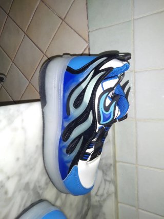 Zapatos con ruedas