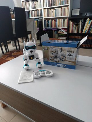 Perro Robot Interactivo con Mando