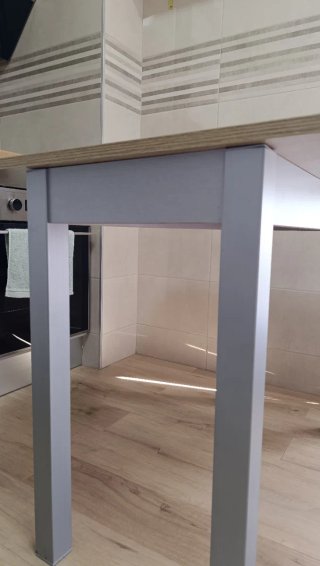 Mesa de cocina + 2 sillas