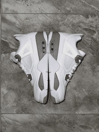 Nike Air Jordan 4 Retro Taglia 42