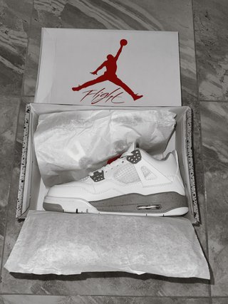 Nike Air Jordan 4 Retro Taglia 42