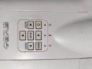Proyector LG DLP + Adaptador HDMI
