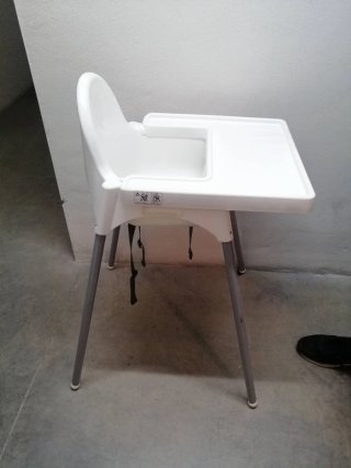 Trona bebé IKEA blanca