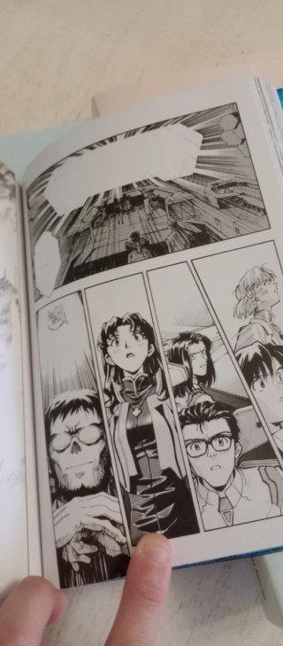 Colección Ataque a los Titanes y Evangelion