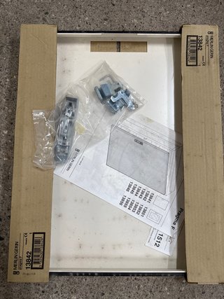 Puerta cuadro eléctrico Merlin Gerin Pragma F 1384