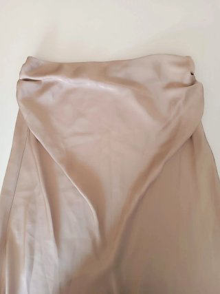 Falda Zara Beige Midi Satén