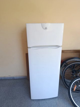 Nevera pequeña Indesit