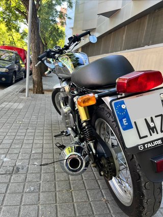 Royal Enfield Interceptor 650cc Negra/Plata