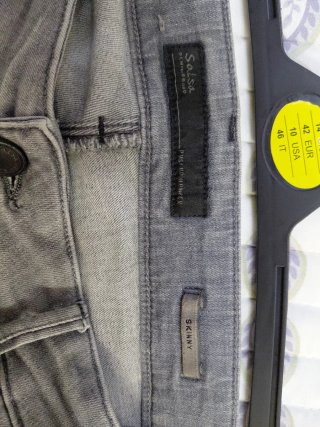 Pantalón pitillo Salsa gris elástico
