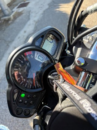 Suzuki Gladius 650 Naked 2014 Negra