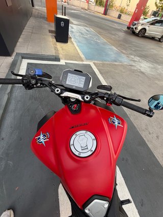 MV Agusta Dragster 800 Rosso 2025 Roja