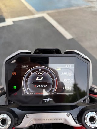 MV Agusta Dragster 800 Rosso 2025 Roja