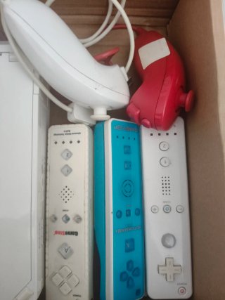 Mandos Wii GameStop y Nintendo