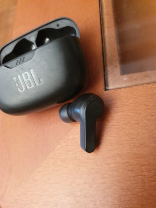 JBL Wave, Solo caja de carga y auricular izquierd