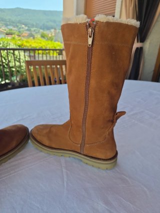 Botas de piel forradas