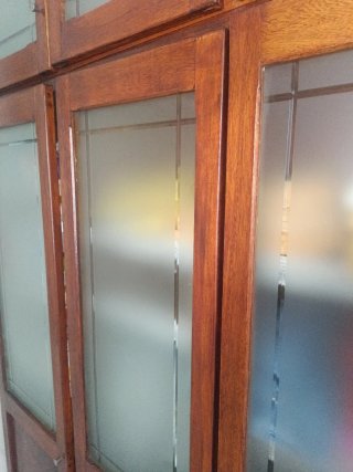 Puertas armario madera con cristal al ácido