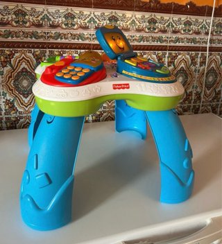 Mesa de actividades Fisher-Price para niños