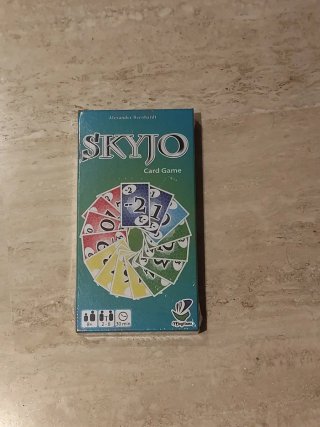 Juego de cartas SKYJO