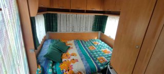 Caravana Eiffland Holiday 460 TK 2002
