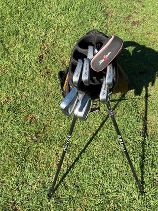 Bolsa de golf con palos