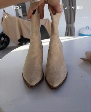 Botas cowboy beige tacon