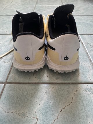 Nike Tiempo Legend 10 Club TF Scarpe 38.5