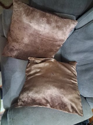 Cojínes marrónes suaves