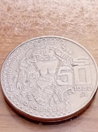 Monedas Mexicanas 20 y 50 Pesos