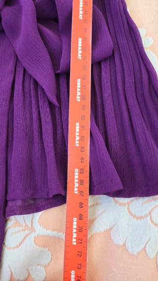 Blusa Zendra Morada Semitransparente. Talla 44