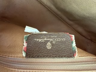Bolso Gucci Vintage GG Monogram Supreme
