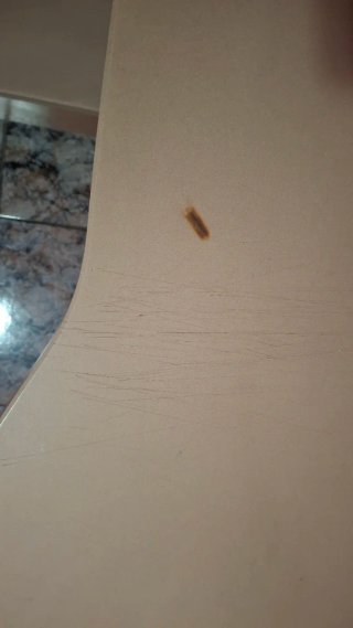Escritorio con estantería de madera
