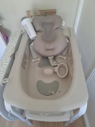 Bañera y cambiador para bebé