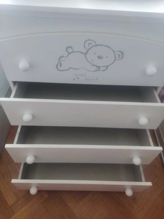 Cómoda cambiador bebé con bañera