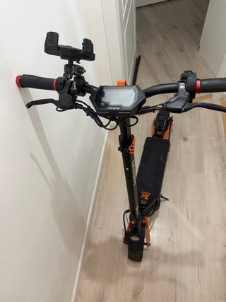Monopatín Kukirin en buen estado
