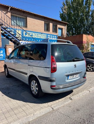 Peugeot 807 2004