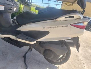 Suzuki Burgman 200 Maxi Scooter
