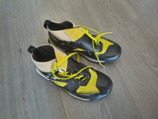 Botas barranquismo Five Ten talla 43 en buen estad