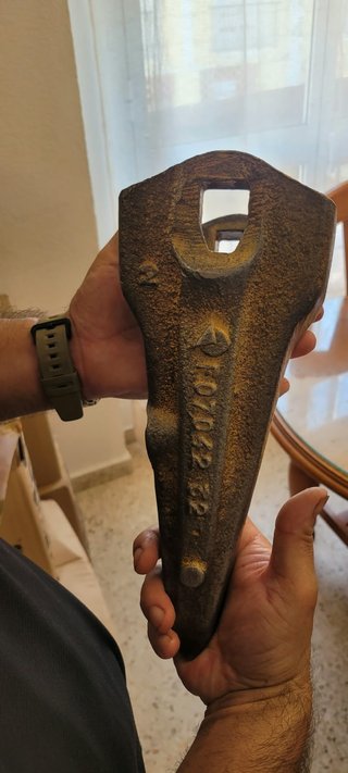 Diente Excavadora Case Poclain F07042