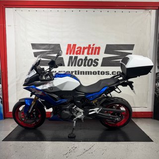 BMW F 900 XR