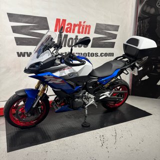 BMW F 900 XR