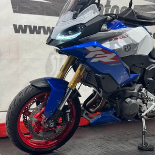 BMW F 900 XR