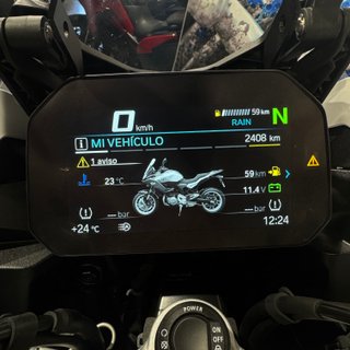 BMW F 900 XR